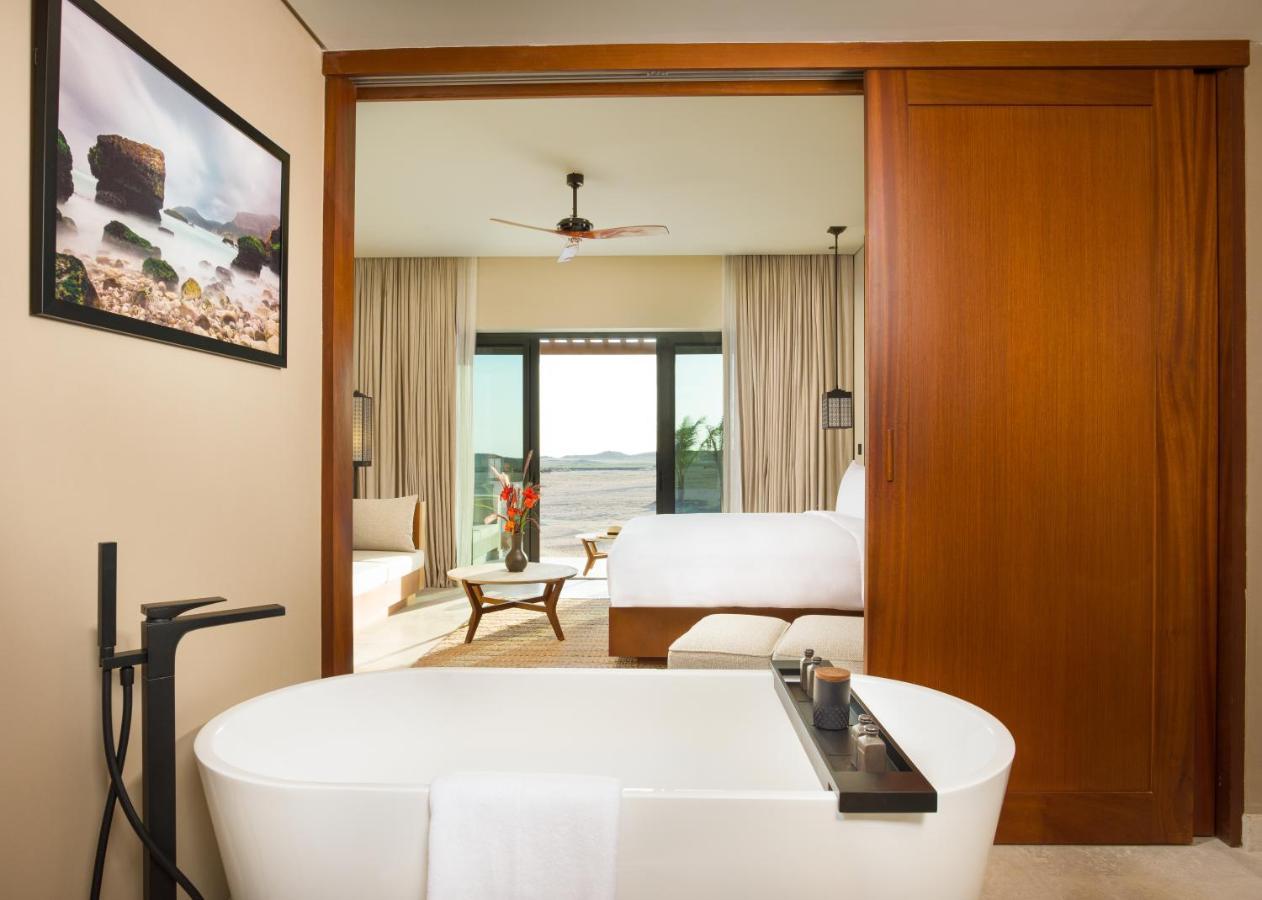 อลิลาฮินุ เบย์ Hotel ซาลาลาห์ ภายนอก รูปภาพ